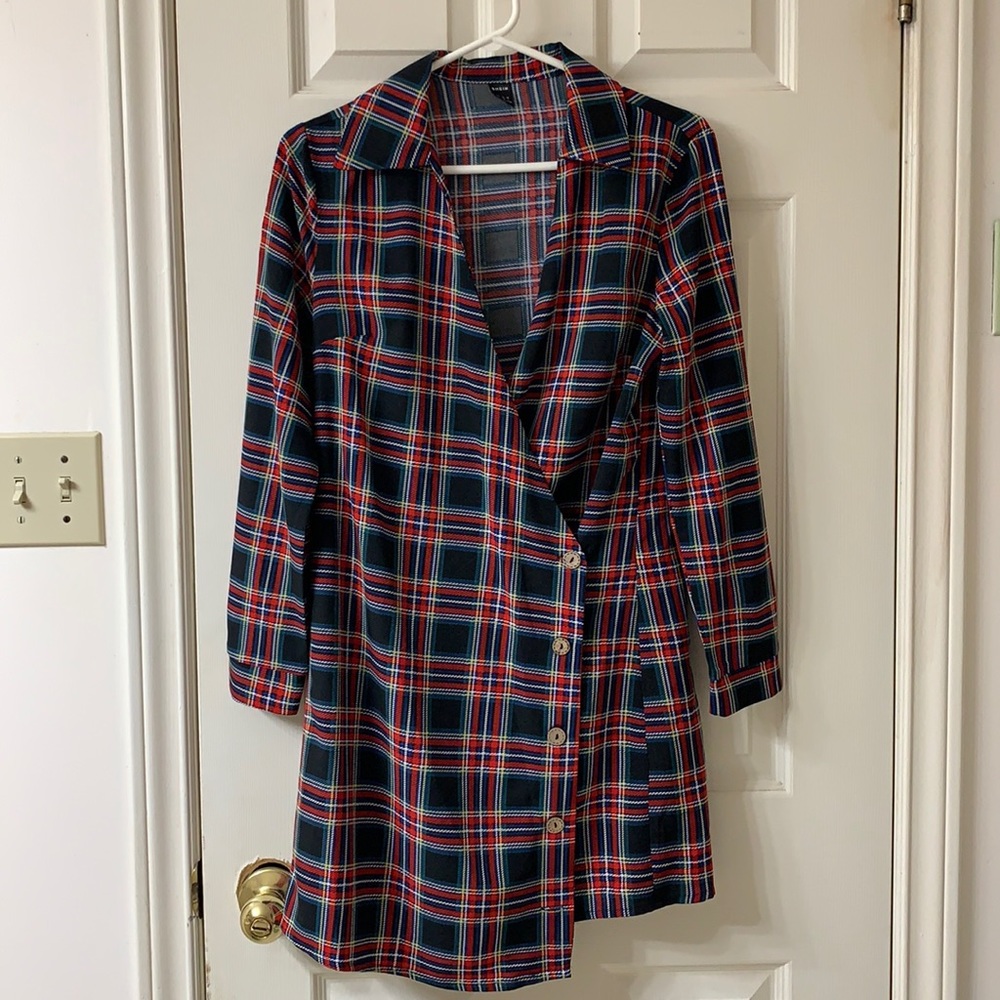 🌷3 for $25🌷SHEIN, US S, Black Red & Green Plaid Long Sleeve Wrap Dress, NWOT
